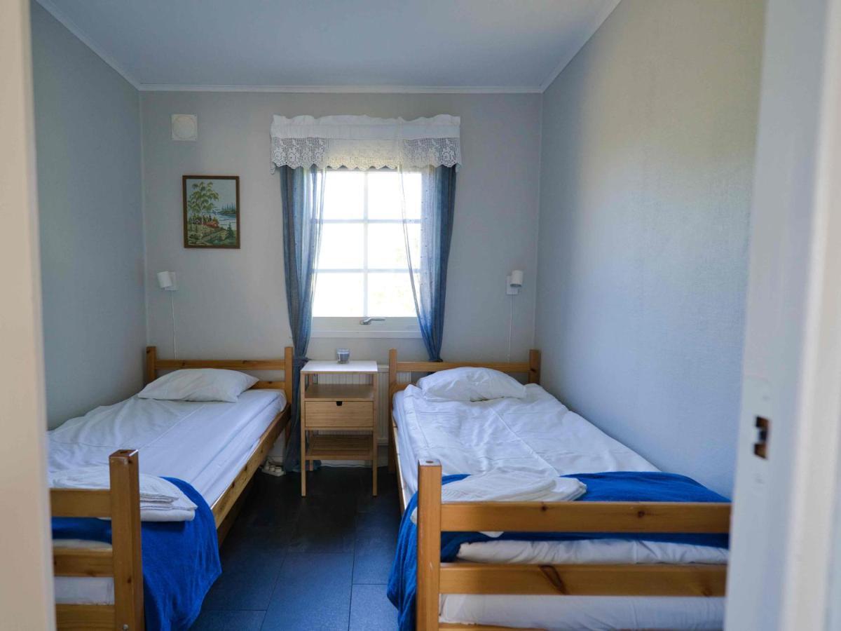 Rosenborgs Friluftspensionats Stugor Med Koek Färjestaden Buitenkant foto